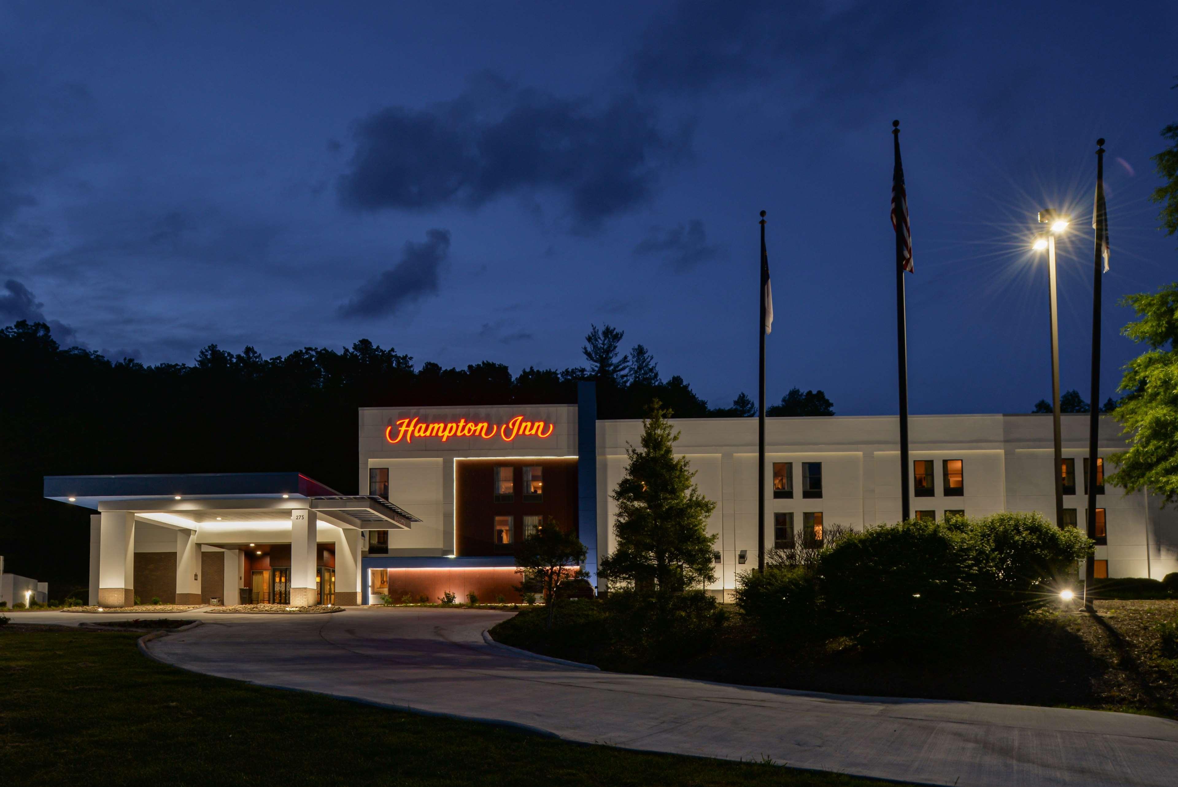 Hampton Inn Brevard Pisgah Forest Exterior photo