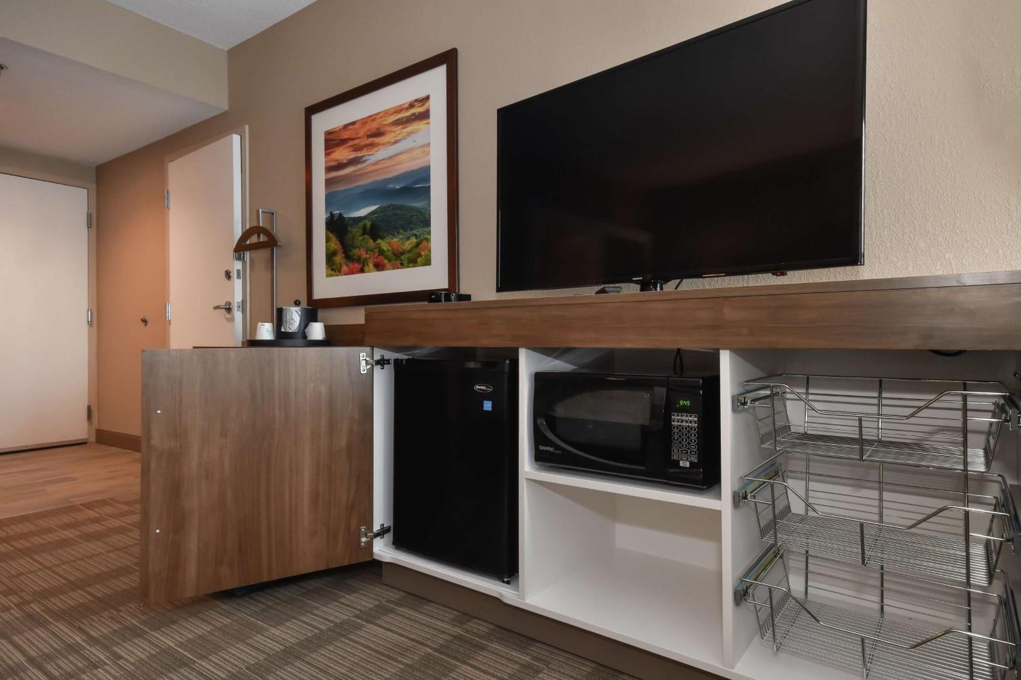 Hampton Inn Brevard Pisgah Forest Exterior photo